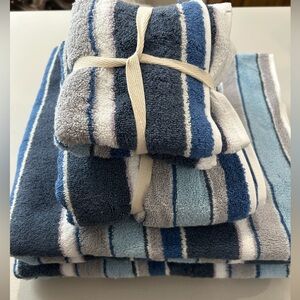 LL Bean Set. 2 Towels. 2 Hand Towels   2 Wash Clothes. Organic cotton. New